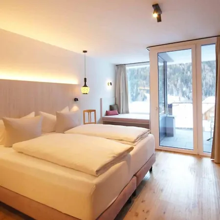 Arlbergerin - Design & Tiroler Gemuetlichkeit (adults Only) Hotel