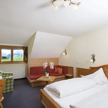 Arlbergerin - Design & Tiroler Gemuetlichkeit (adults Only) Hotel