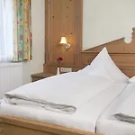 Hotel Arlbergerin - Design & Tiroler Gemuetlichkeit (adults Only) 4*