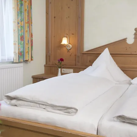 Hotel Arlbergerin - Tiroler Gemütlichkeit&design 4*
