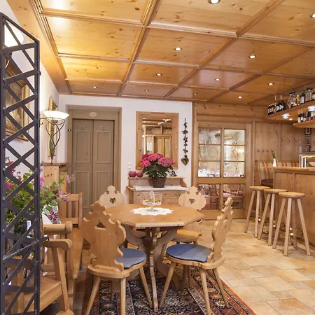 Arlbergerin - Tiroler Gemütlichkeit&design Hotel 4*